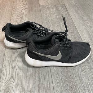 Womens Nike Black Shoes